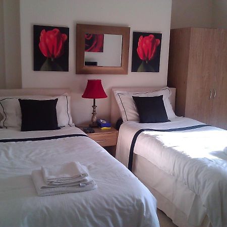 No 7 Priory Guest House Дувър Стая снимка